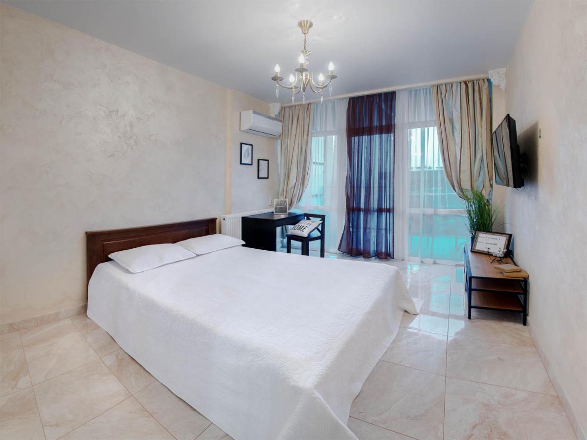 Apart Hotel Sweet Home Lviv Extérieur photo