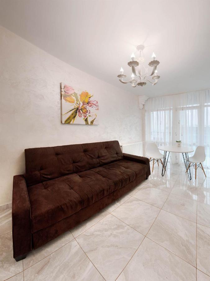 Apart Hotel Sweet Home Lviv Extérieur photo